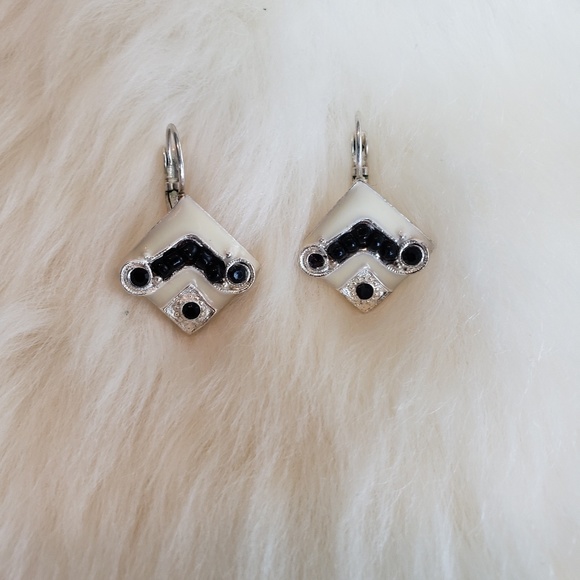 ☮ Enamel and Bead Pendant and Earings Set - Picture 2 of 2